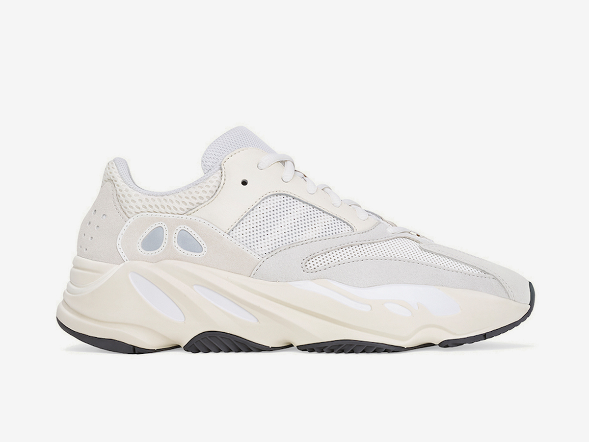 Yeezy 700 Analog