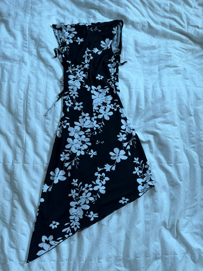lipstick dress