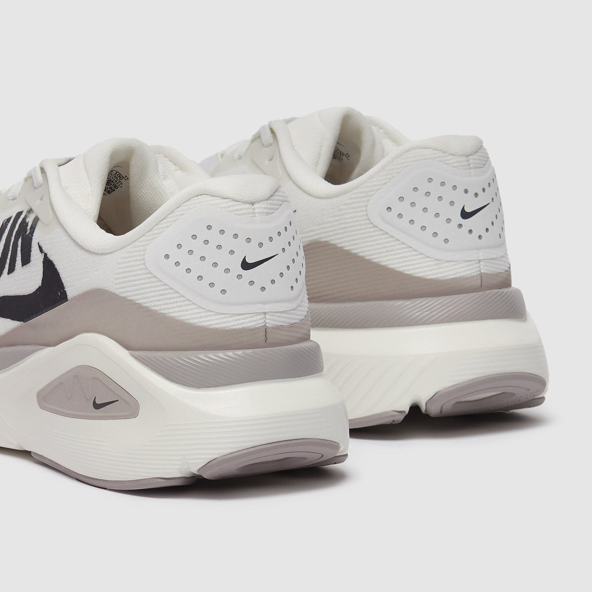 Nike Structure 26