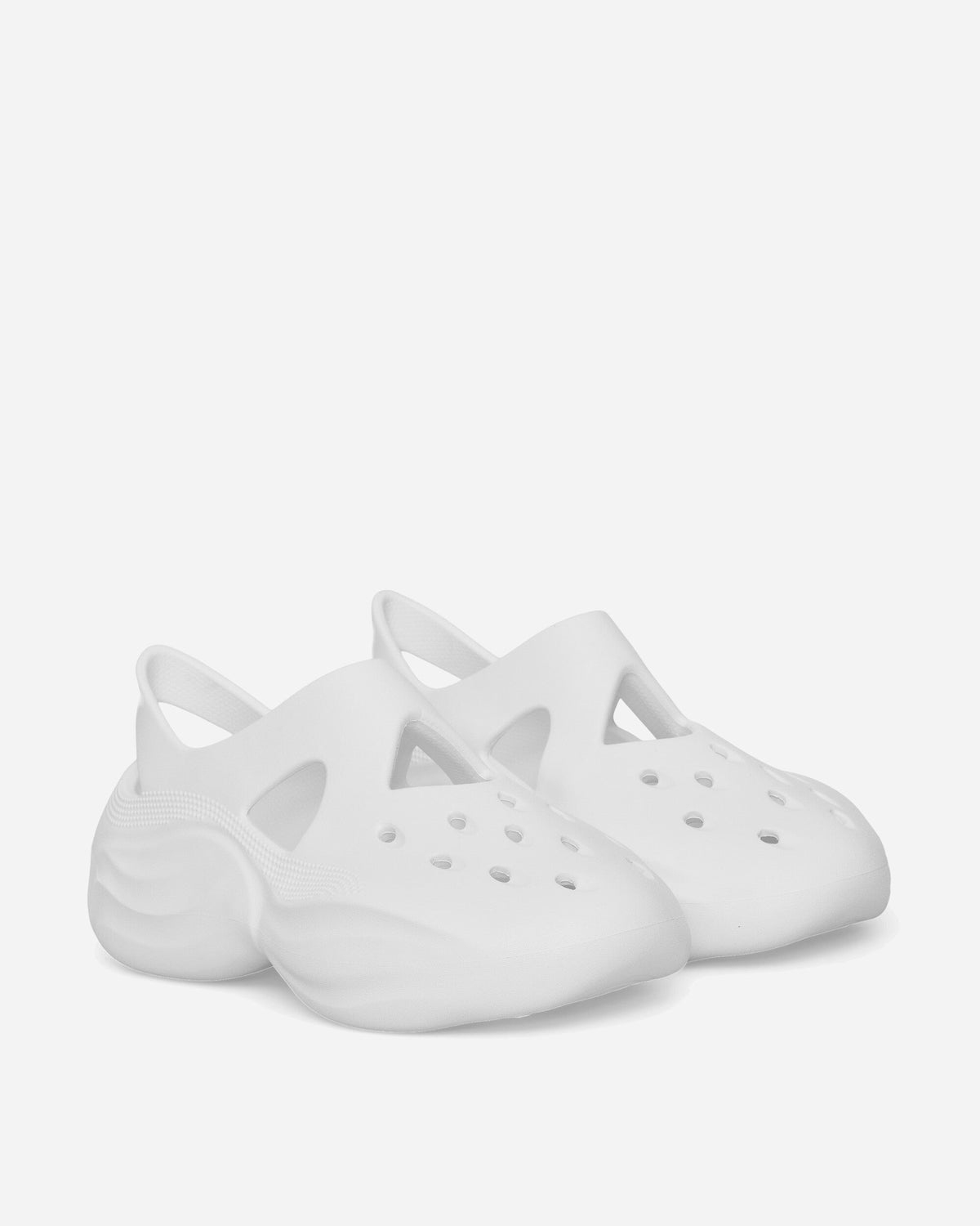 Dingyun Zhang Diffuser Clogs White