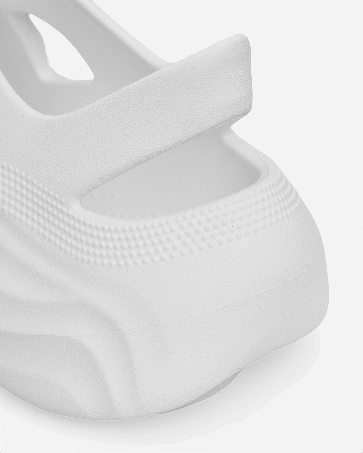 Dingyun Zhang Diffuser Clogs White