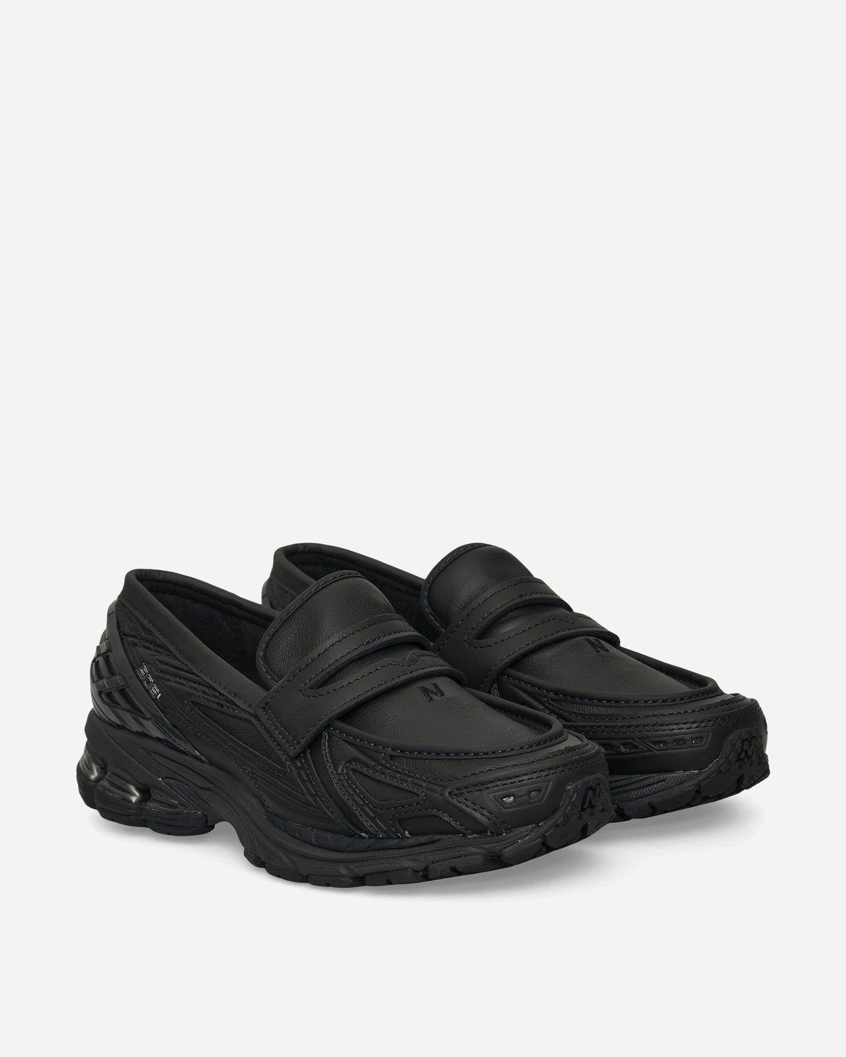 1906L Sneakers Black