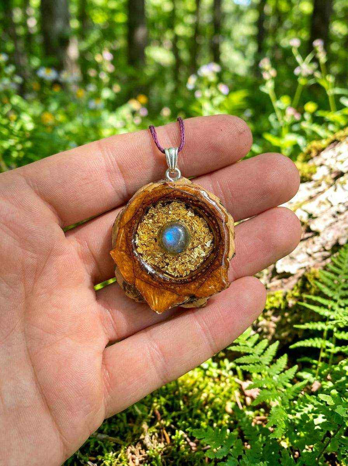 Labradorite Pendant – Embrace Nature's Mystique with Handmade Pinecone Elegance