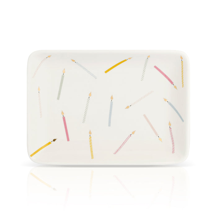 Rectangular tray with a candle pattern, on a white background with a reflection.