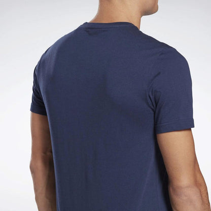 Reebok Apparel Men Graphic Series Linear Logo T-Shirt VECNAV/WHITE