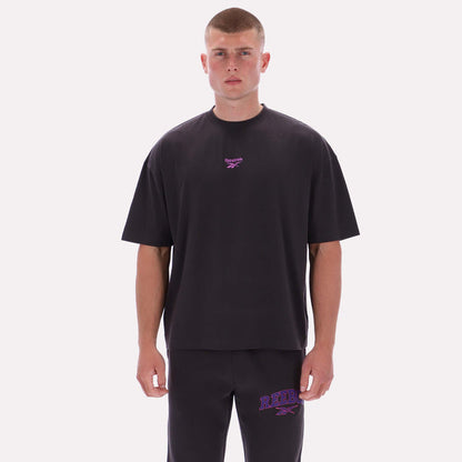 Reebok Apparel Men Varsity Graphic T-Shirt WASHED BLACK