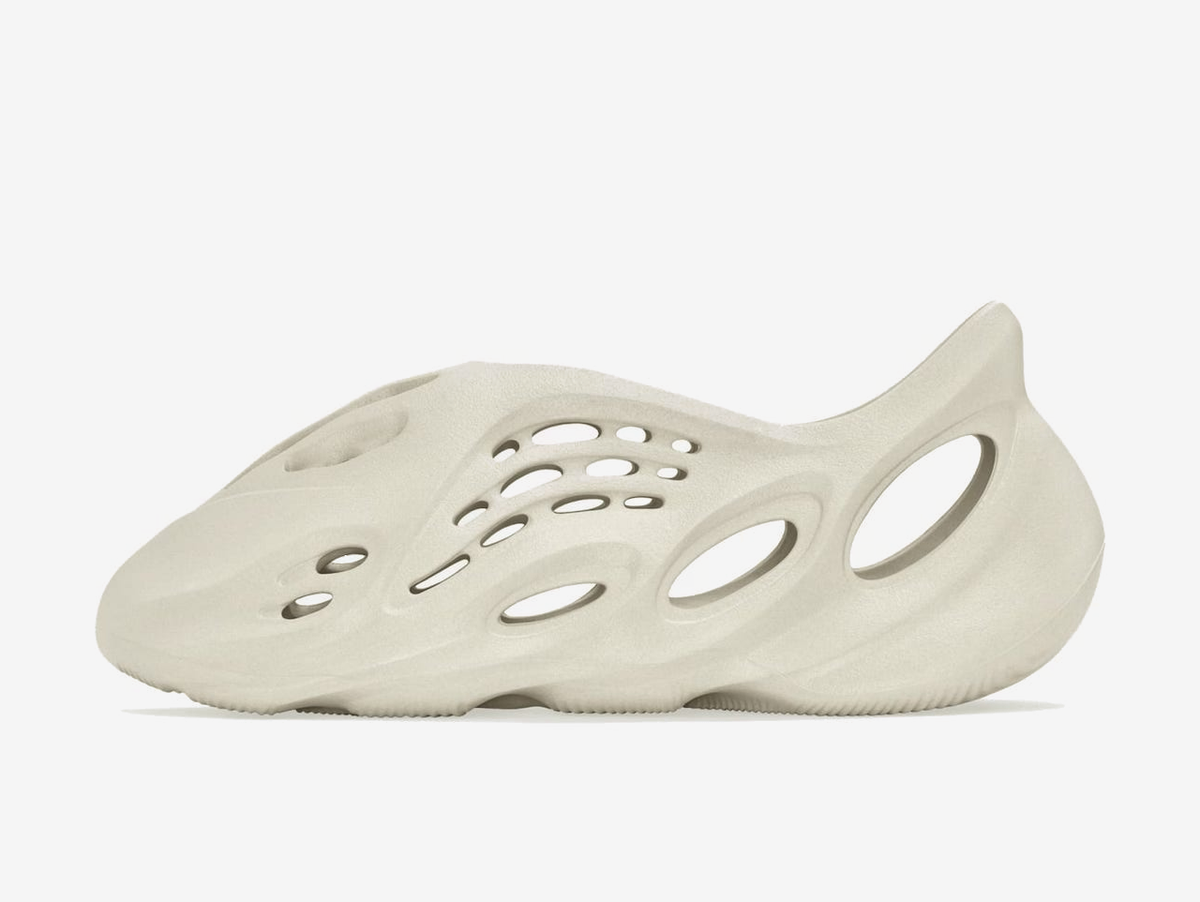 Yeezy Foam RNNR Sand